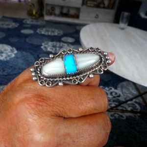 Vintage Zunni ladies ring size 9 mop & turquoise